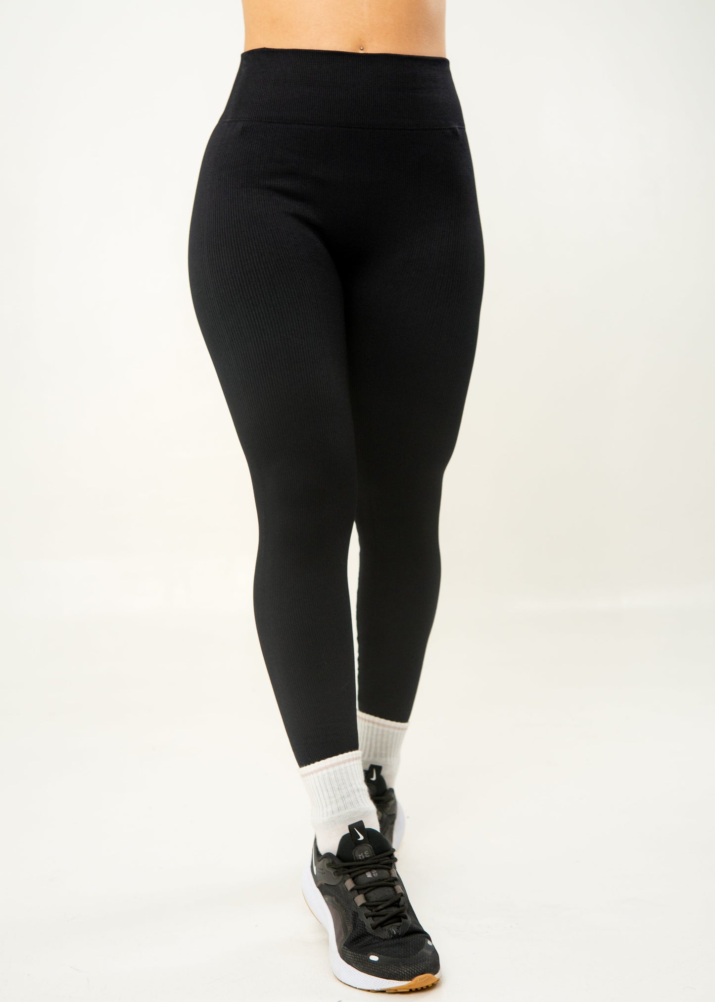LEGGINS SEAMLESS BASIC - NEGRO