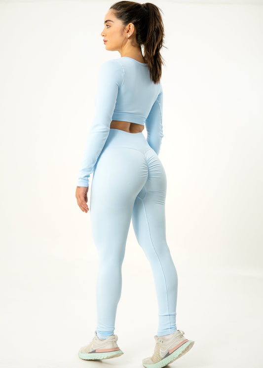SETx2 TAMARA SKY BLUE (Top manga larga y leggins scrunch efecto push up)