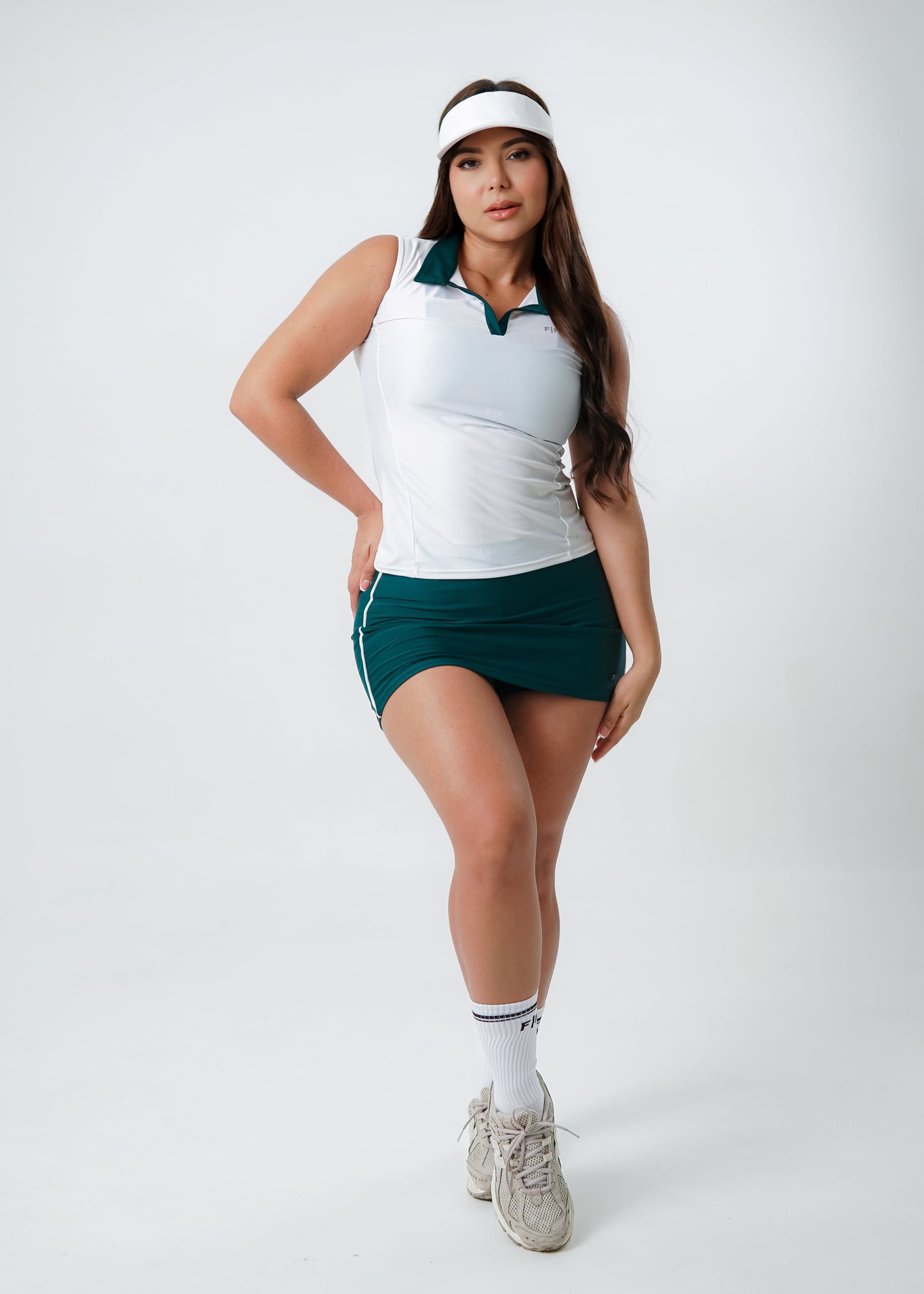 SET BASELINE VERDE (Blusa + Falda short)