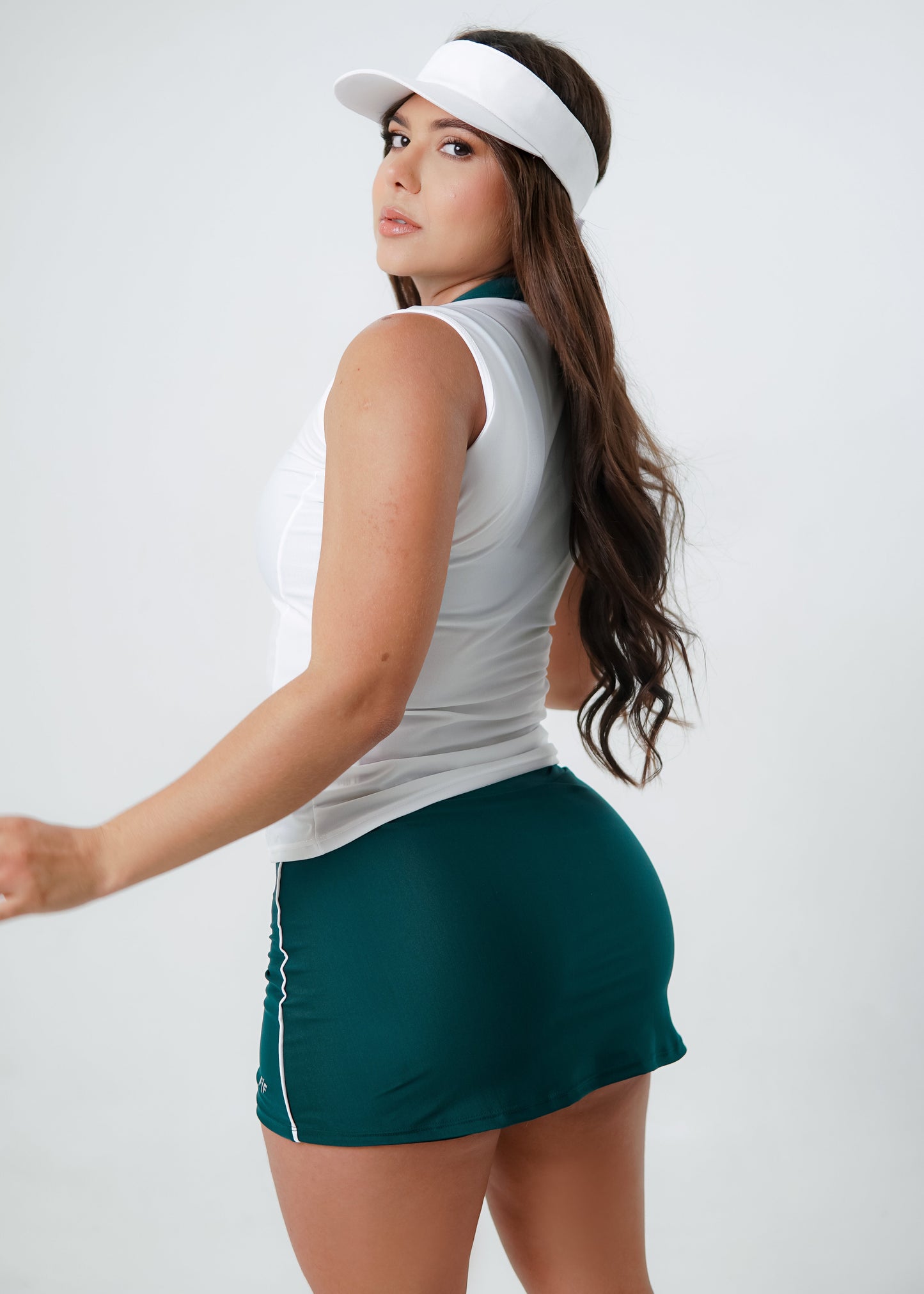 SET BASELINE VERDE (Blusa + Falda short)