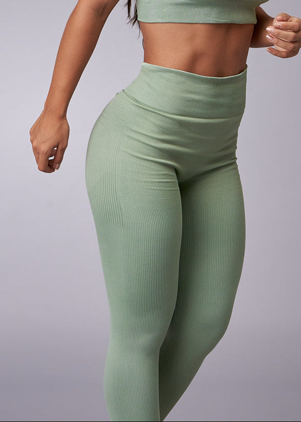 LEGGINS SEAMLESS BASIC PUSH UP verde olva