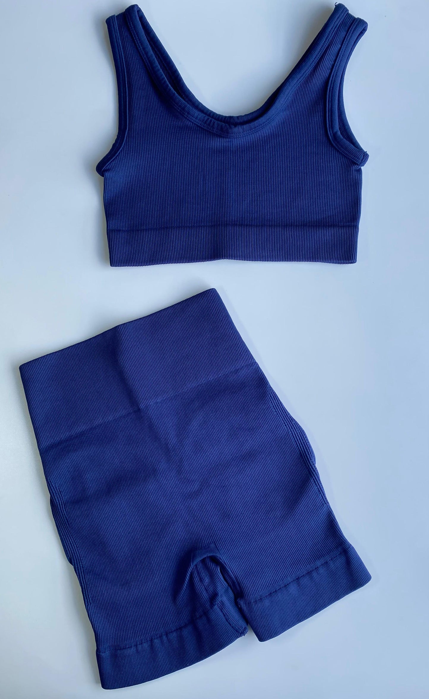 CONJUNTO SHORT PUSH UP + TOP SEAMLESS - AZUL