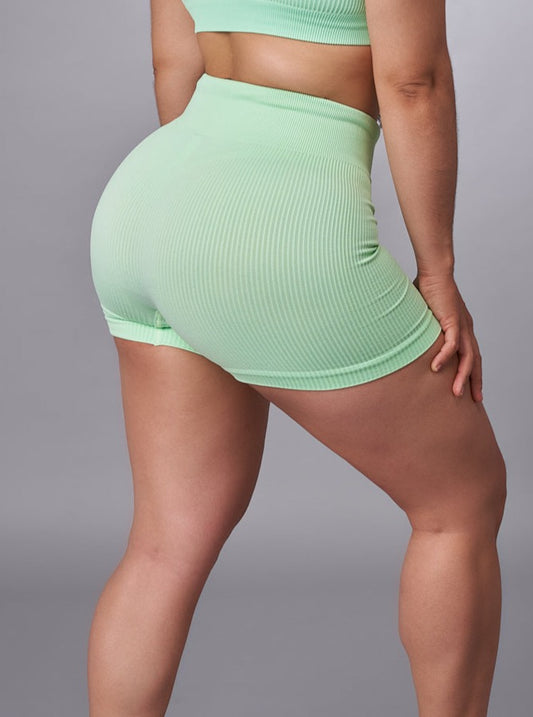 SHORT SEAMLESS -VERDE LIMON