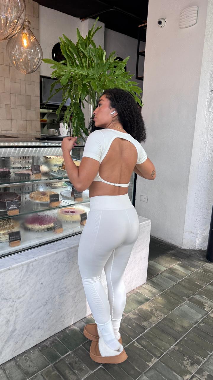 CONJUNTO LEGGIN KAY+ TOP SEAMLESS BLANCO