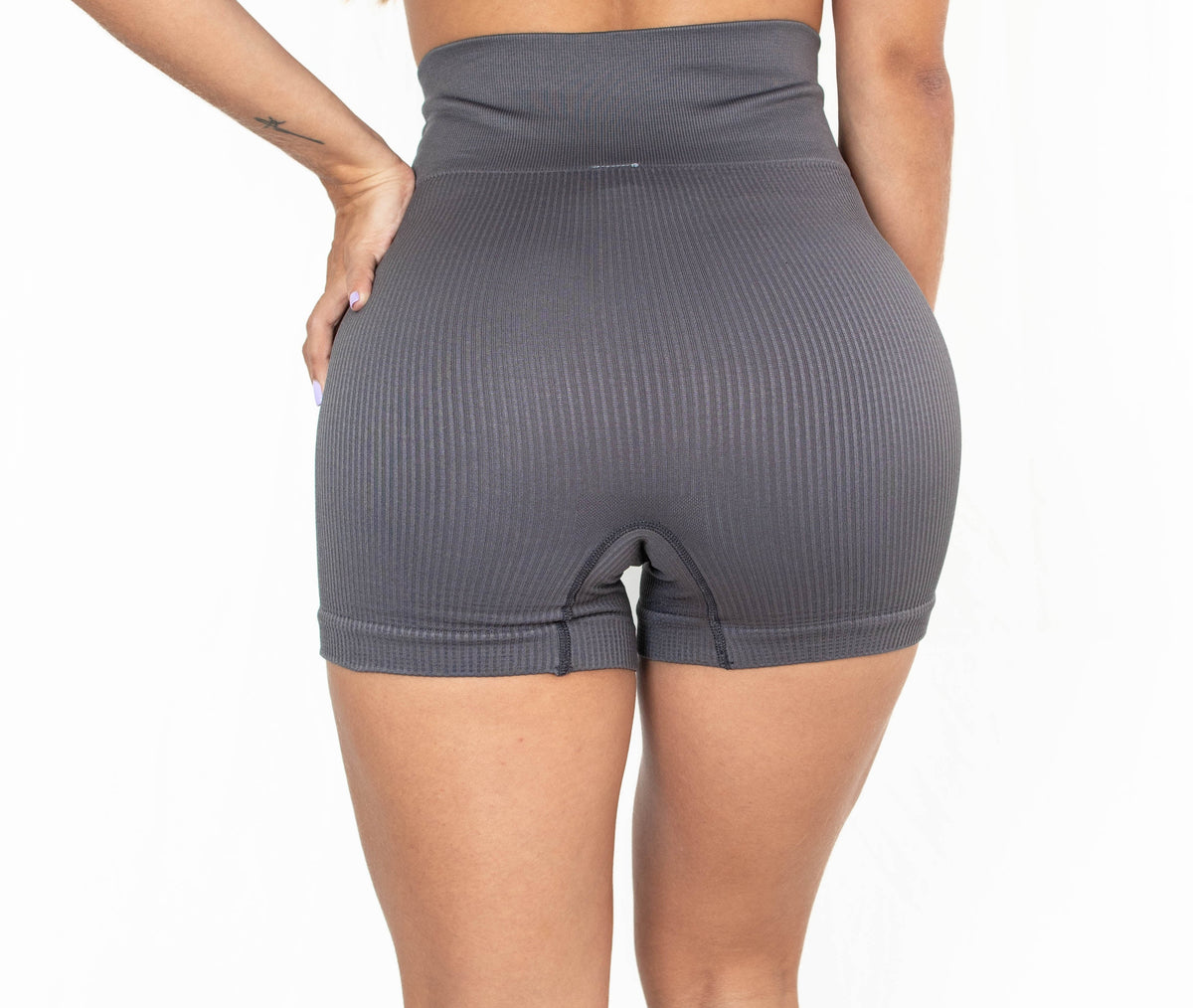 SHORT SEAMLESS